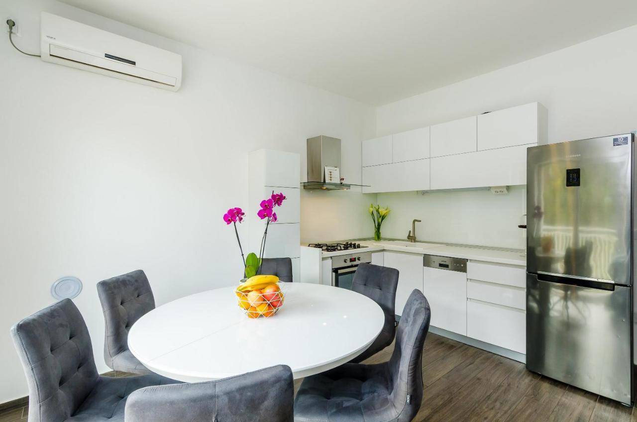 Apartment Lise Mokosica ดูบรอฟนิก ภายนอก รูปภาพ