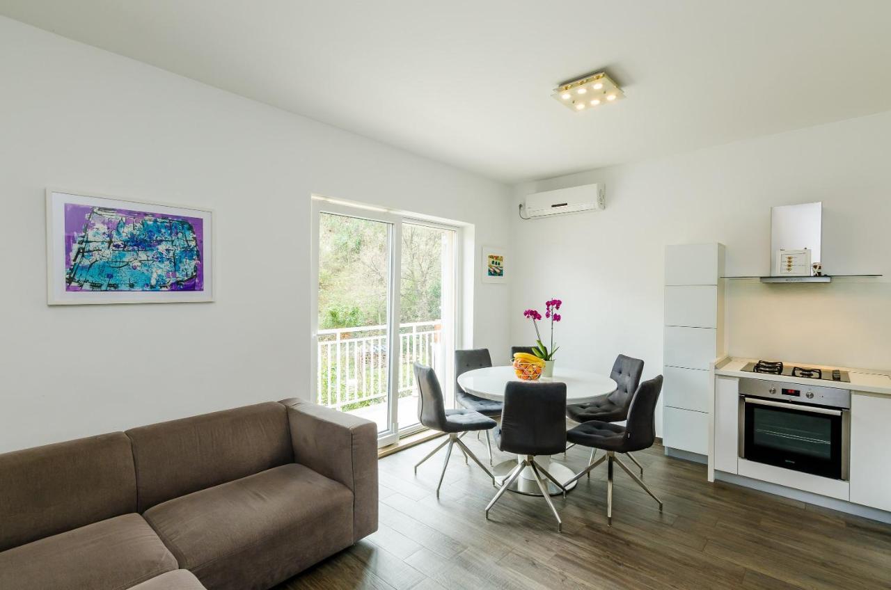 Apartment Lise Mokosica ดูบรอฟนิก ภายนอก รูปภาพ